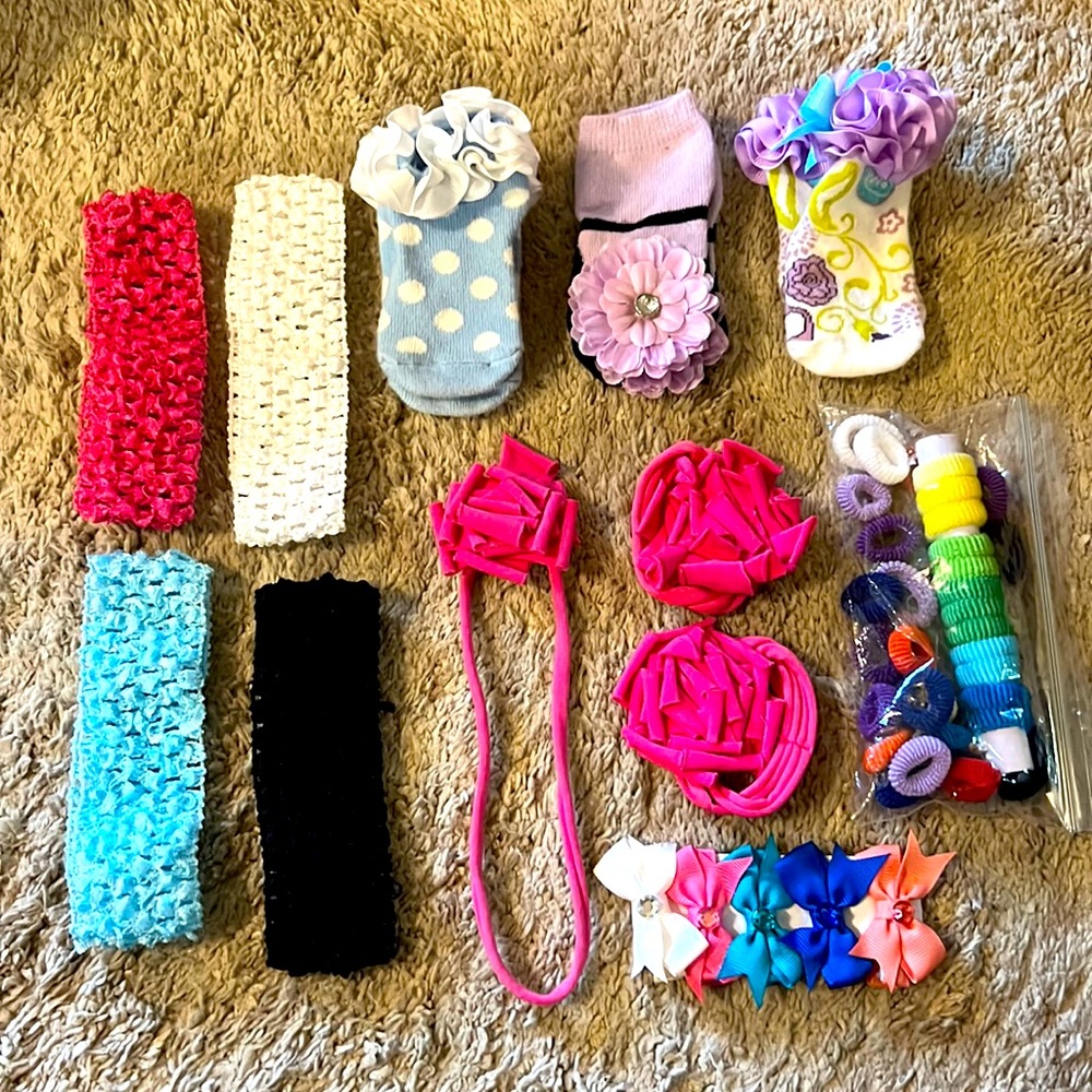 Lot of infant girls mud pie, head bands, hair accessories, sandals/headband set